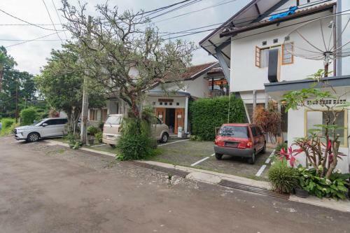 Urbanview Hotel Rumah Asri Bandung