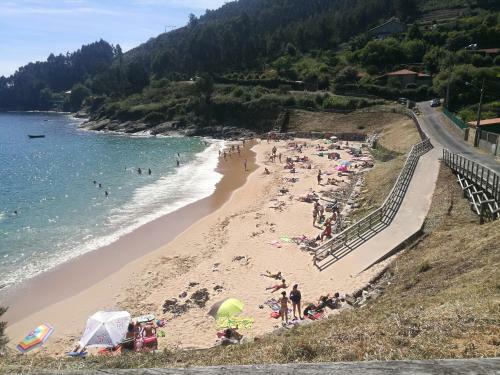 Casa A Pi� de Playa de Cari�o Doni�os