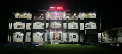 Oyo 83300 Hotel City Palace