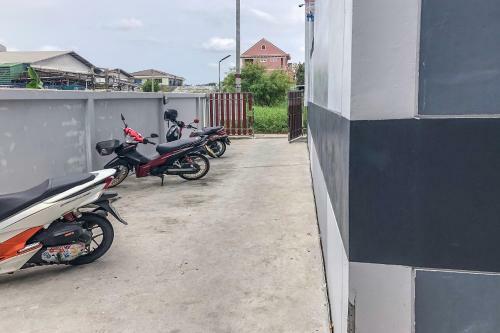Hotel Oyo 1159 K&K Apartment