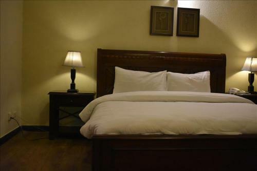 Hotel Royal Crown