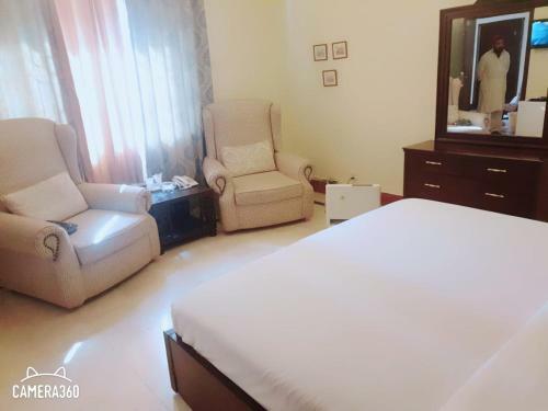 Hostal Royal Motel Guest House