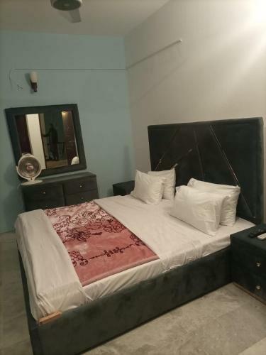 Hostal Awari Guest House