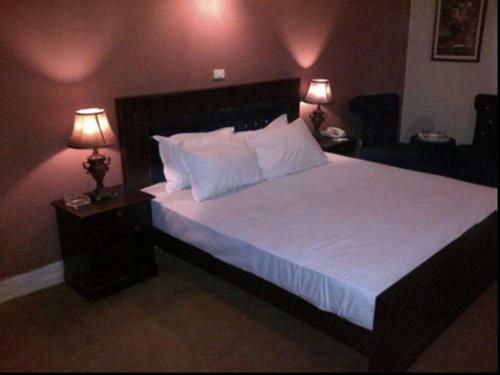 Hostal Landmark Guest House