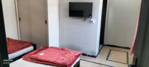 Hostal Awan Guest House E11/2