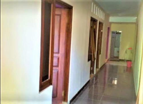 Hostal Madit Jaya Homestay