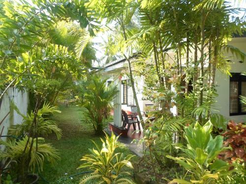 Bed & Breakfast Indrani Inn Tourist Rest
