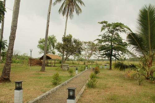 Hotel Athyantha Resort