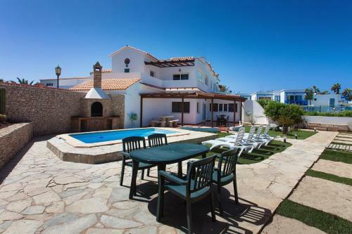 El Castillito, Beachfront Villa