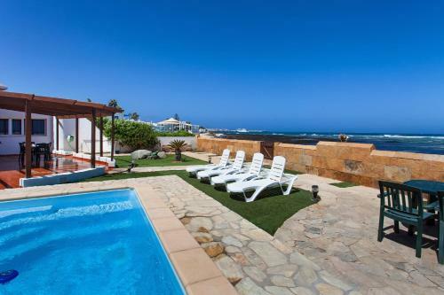El Castillito, Beachfront Villa