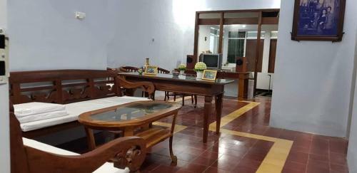 Purwosari Guest House