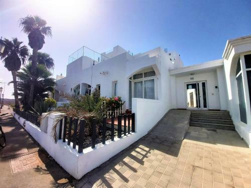 Apartamento Breeze View House By The Sea