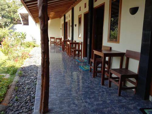 Hostal Sunrise Banyuwangi Homestay