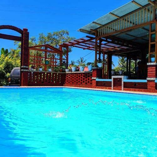 Villa Bambu Family