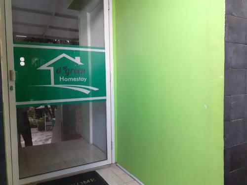 Hotel Spot On 2332 D'green Homestay
