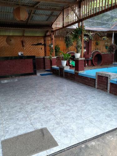 Villa Bambu Family