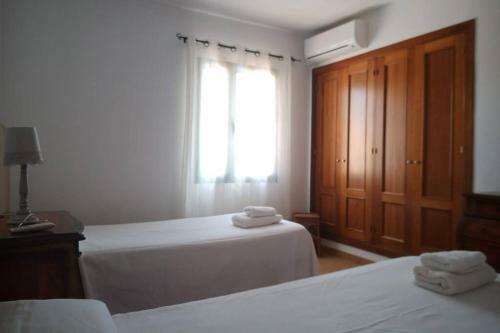 Anahi Homes- Villa Palm View