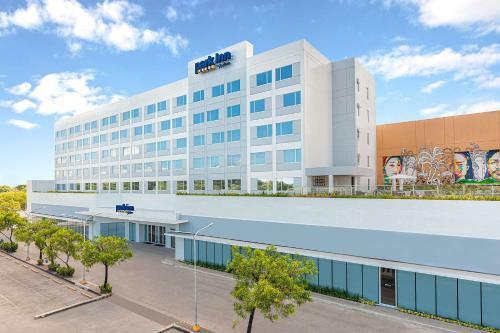Hotel Park Inn By Radisson Bacolod