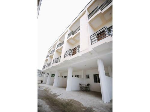 Hotel Oyo 789 Abn Residences