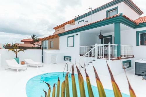 Villa Veaco Beach With Jacuzzi And Private Pool