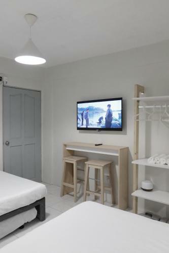 Dragonfly Apartments And Transient House