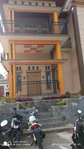 Baringin Anam Guest House Syariah