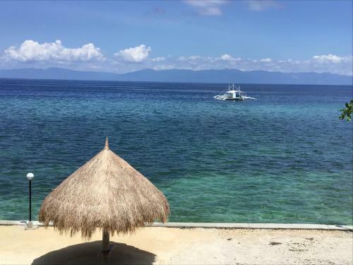Hotel Cuestas Beach Resort And Restaurant