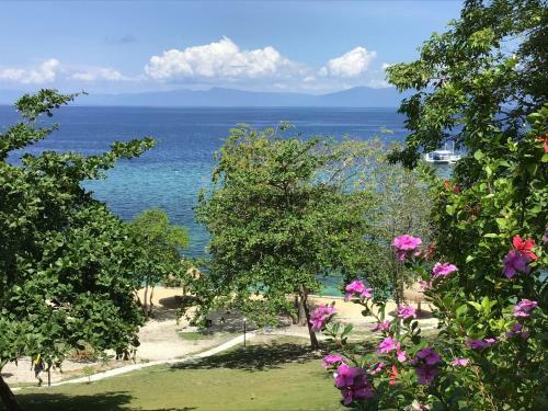 Hotel Cuestas Beach Resort And Restaurant