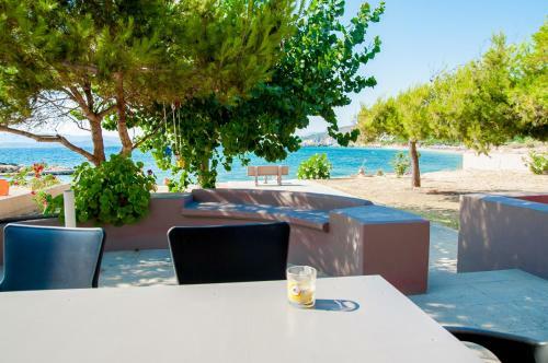 Minies Beach Villas
