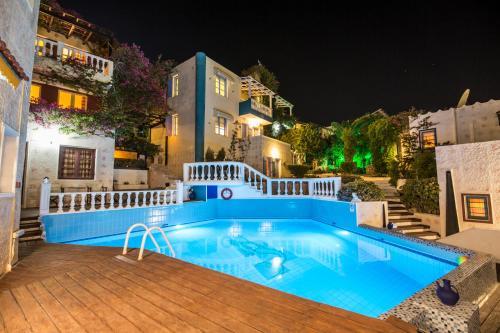 Hotel Korifi Suites