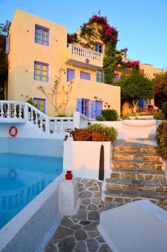 Hotel Korifi Suites