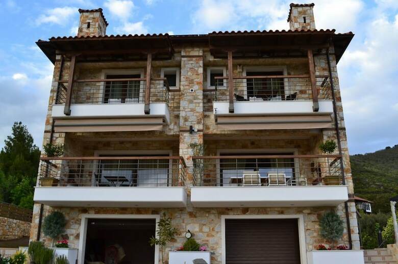 Evmorfes Villas