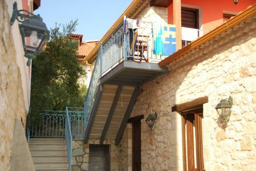 Hostal Anatoli Labreon