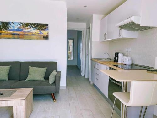 Apartamento Sea Breeze Residencial San Valentin