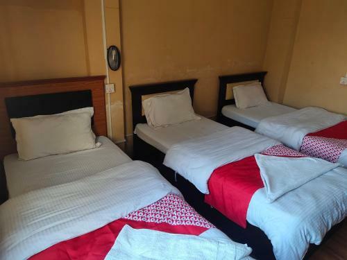 Bed & Breakfast Manaslu Home