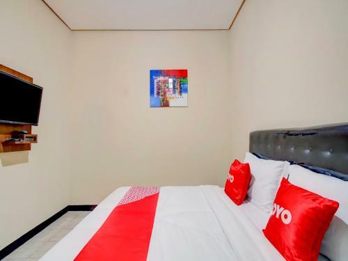 Hotel Oyo 90175 Tl Guest House
