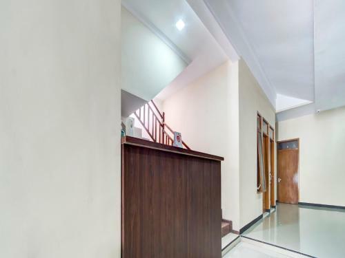 Hotel Oyo 90175 Tl Guest House