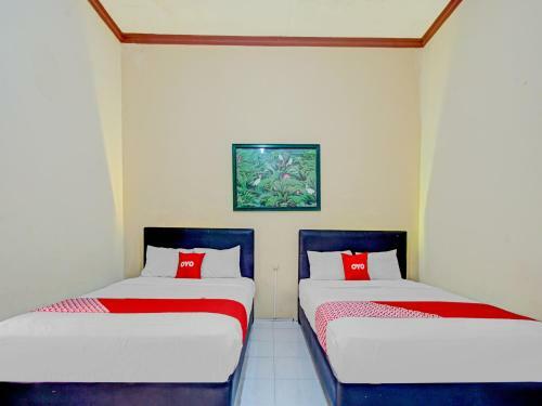 Oyo 90247 Hotel Palereman Soerabaia