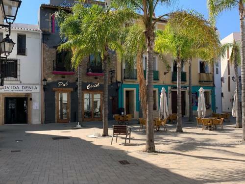 La Sirena - Both City And Beach Of Denia