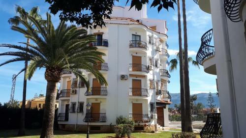El Retiro Apartment Royale With Seaview