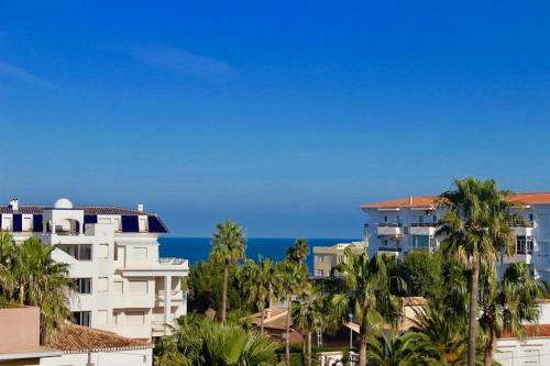 Apartamento �tico Duplex En 1a L�nea de Mar