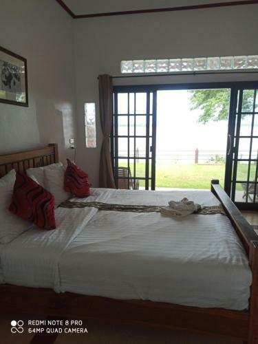 Hotel Nakorn River View