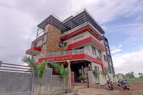 Oyo 81281 Hotel Jay Mahakali