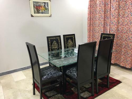 Apartment Near Shaukat Khanum