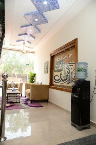 Hotel Deluxe Johar Town Lahore