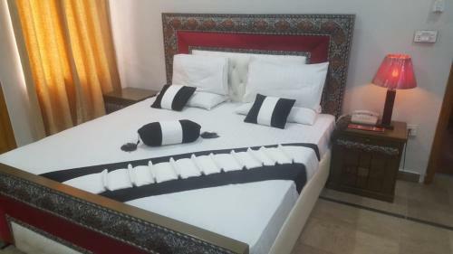 Hotel Days Inn Lahore