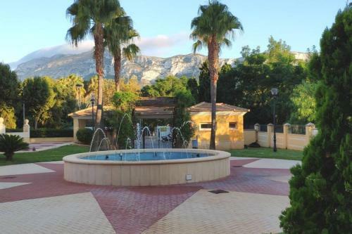 Lovely Apartment Denia, Piscina, Jacuzzi, P�del, Parking