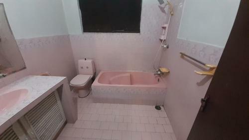 Bed & Breakfast Luxury Hotel Rooms At Mm Alam Road