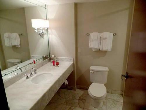 Rose Palace Hotel, Gulberg
