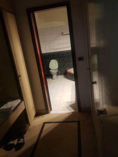 Bed & Breakfast Versa Apartment And Lodges Gulberg3 Lahore